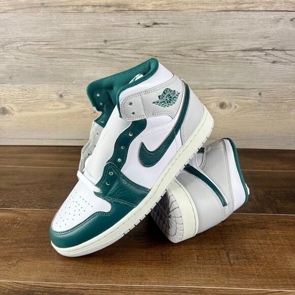 Air Jordan Mid SE Oxidized Green Mens Size 10 White Neutral Grey